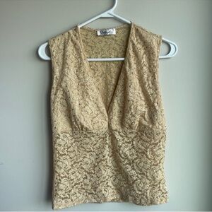 M Studio elegant lace gold top medium